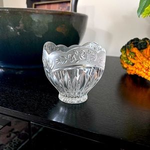 Vintage crystal dish bowl excellent condition no flaws
